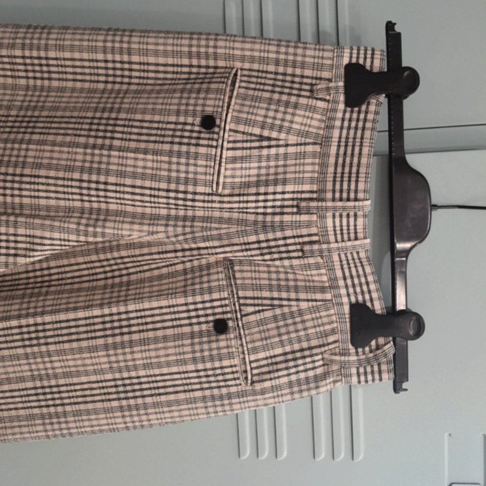 Pants - Picture 4 of 6